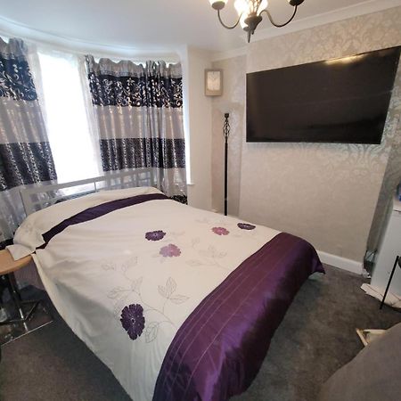 Kosy Roomz Welling ภายนอก รูปภาพ
